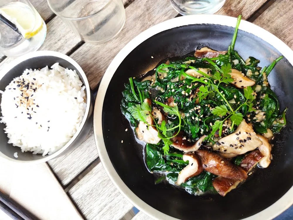 Shitake Aux Épinards